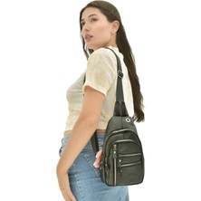 Tuldar Unisex Siyah Deri USB Kulaklık Çıkışlı Fermuarlı Çapraz Göğüs ve Omuz Çantası tul092