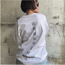 Black Sokak Kadın Beyaz Çin Harf Baskılı Oversize Bisiklet Yaka Tshirt