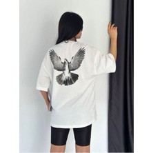 Black Sokak Kadın Beyaz Kuş Oversize Bisiklet Yaka Tshirt