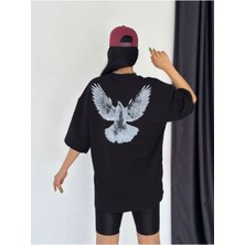 Black Sokak Kadın Siyah Kuş Oversize Bisiklet Yaka Tshirt