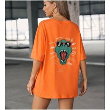 Black Sokak Kadın Turuncu Dinozor Baskılı Oversize Bisiklet Yaka T-Shirt