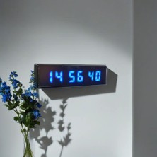Sanec Saniyeli Dijital LED Duvar ve Masa Saat ve Derece - Turkuaz (Kasa Ölçüsü: 7X26 Cm)