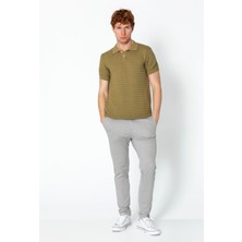 Cekmon Erkek Fit Extra Rahat Düğmeli Polo Yaka Delikli T-Shirt
