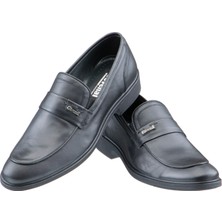 Güvenal Siyah Burnu Dikişli Erkek Ayakkabı