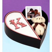 Giftstime Kişiye Özel Baş Harf Tasarımlı Kalp Kutu ve Peluş Ayıcık Anahtarlık Çerçeve Sevgiliye Özel