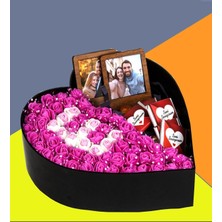 Giftstime Baş Harfli Fotoğraflı New Kalp Kutu Çiçek Çikolata Buketi 2'li Ahşap Çerçe Sevgiliye Özel
