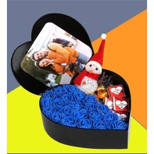 Giftstime Fotoğraflı New Kalp Kutu Çiçek Çikolata Buketi Işıklı Kardan Adam Sevgiliye Özel
