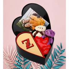 Giftstime Kişiye Özel Aynalı Pleksi Baş Harf Tasarımlı Kalp Kutu ve Ikili Peluş Ayıcık Anahtarlık Aşk Sözleri