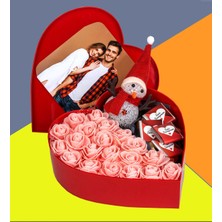 Giftstime Fotoğraflı New Kalp Kutu Çiçek Çikolata Buketi Işıklı Kardan Adam Sevgiliye Özel