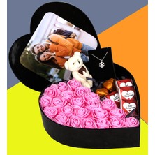 Giftstime Baş Harfli Fotoğraflı Kalp Kutu Çiçek Çikolata Buketi Ayıcık Anahtarlık Kartanesi Kolye
