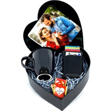 Giftstime Fotoğraflı Yeni Kalp Kutu Tasarımlı Kupa Çikolata Cüzdan Set