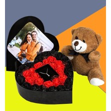 Giftstime Fotoğraflı New Kalp Kutu Çiçek Sevimli Peluş Ayıcık Kolye Sevgiliye Özel