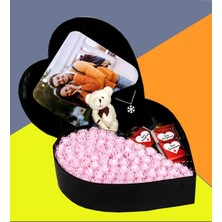 Giftstime Fotoğraflı New Kalp Kutu Çiçek Çikolata Buketi Ayıcık Anahtarlık Kolye Sevgiliye Özel