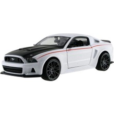 Maisto 1:24 2014 Ford Mustang Street Racer