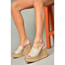 Fox Shoes S996069909 Bej Dolgu Tabanlı Kadın Terlik