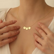 Nox Jewelry 14 Ayar Mikron Altın Kaplama 3 İsimli Yuvarlak Plaka Kolye - CN00236