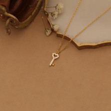 Nox Jewelry 925 Ayar Gümüş Kalp Detay Taşlı Minimal Anahtar Kolye