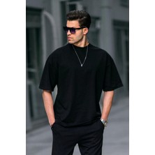Yakamel Erkek Pamuklu Kısa Kollu Bol Kalıp T-Shirt