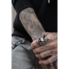 CAPO By Aytaç Yamaç Boynuzlu Kurukafa Ayarlanabilir Eskitme Gümüş Kaplama Yüzük Erkek Yüzük