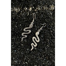 CAPO By Aytaç Yamaç Desenli Yılan Eskitme Gümüş Kaplama Küpe