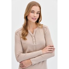 Desen Triko Kadın Omzu ve Yakası Iğne Işli Pamuklu Bluz Vizon