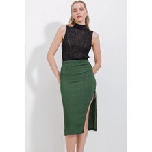 Hazelin Kadın Zümrüt Yeşili Yırtmaçlı Püskül Taşlı Beli Lastikli Uzun Etek HZL24S-BD118901