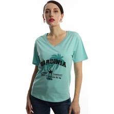 Polo State Kadın V Yaka Sardinia Baskılı Regular Fit Tişört Turkuaz