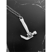 CAPO By Aytaç Yamaç Kurukafa Çekiç Figürlü Kolye Motorcu Tarzı Gümüş Kaplama