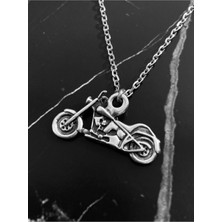 CAPO By Aytaç Yamaç Motorcu Tarzı Chopper Figürlü Eskitme Gümüş Kaplama Kolye