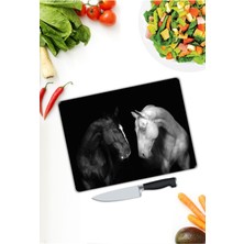 Aylina Atlar | Cam Kesme Tahtası |  25 x 35 cm