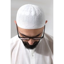 İhvan Beyaz Safir Dantel Detaylı Örme Namaz Takkesi