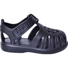 Igor S10271 Tobby Solid Siyah Çocuk Sandalet