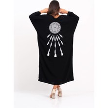 Keyifli Moda Kadın Siyah V Yaka Sırtı ve Göğsü Tüy Nakışlı Cepli Oversize Uzun Gömlek Elbise