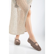 Rugano Concept Deri Delikli Üsten Bantlı Yuvarlak Burun Vizon Süet Kadın Babet