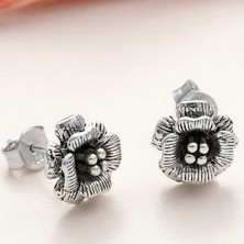 Aya Diamond Gümüş Çivili Gül Kadın Küpe