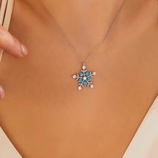 Aya Diamond Gümüş Işıklı Kutulu Aquamarine Taşlı Kar Tanesi Kadın Kolye