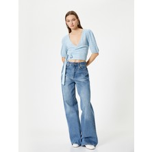 Koton Kruvaze Balon Kol Crop Tişört Önden Bağlamalı Dokulu