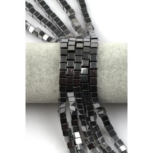 Alibaba Doğaltaş Gümüş Renkli Hematit Dizi 6 mm Küp Kesim