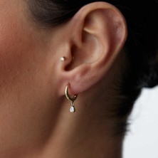 By Golden House Beyaz Damla Sallantılı Küpe