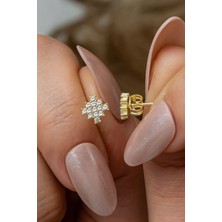 Nereze 925 Ayar Gümüş Gold Kaplama Minimal Kare Küpe