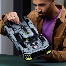 LEGO Technic, Peugeot 24H Le Mans Hybrid Hypercar LEGO Seti - 1775 Parça