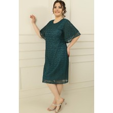 By Saygı Kolları Kısa Volanlı Astarlı Büyük Beden Simli Dantel Elbise