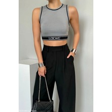 Zey Studio Kadın Gri Halter Yaka Logo Detaylı Biyeli Crop Atlet