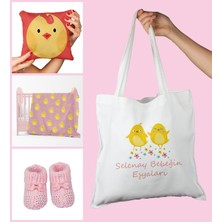 Ejoya Bebeklere Özel Çantasında Kişiye Özel Battaniye Yastık ve Patik Bebek Hediye Seti 109837