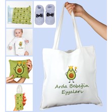 Ejoya Bebeklere Özel Çantasında Kişiye Özel Battaniye Zıbın Biberon Yastık ve Patik Bebek Hediye Seti 109950