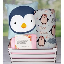 Ejoya Ahşap Sandıkta Kişiye Özel Yastık ve Battaniye Bebek Hediye Seti 109578