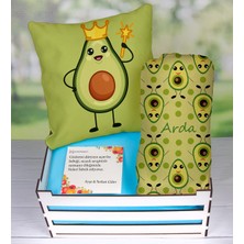 Ejoya Ahşap Sandıkta Kişiye Özel Yastık ve Battaniye Bebek Hediye Seti 109566