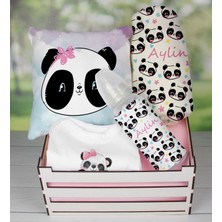 Ejoya Ahşap Sandıkta Kişiye Özel Zıbın Biberon Yastık ve Battaniye Bebek Hediye Seti 109691