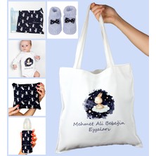 Ejoya Bebeklere Özel Çantasında Kişiye Özel Battaniye Zıbın Biberon Yastık ve Patik Bebek Hediye Seti 109963