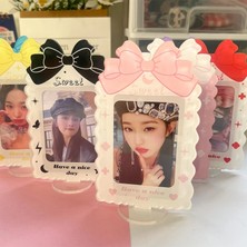 Bifeng Shop Mor Tarzı Tatlı Ilmek Akrilik Kart Ekran Standı Masaüstü Dekor 3 Ioto Koruma Fotoğraf Tutucu Fotocard Çerçeve Kart Kılıfı (Yurt Dışından)
